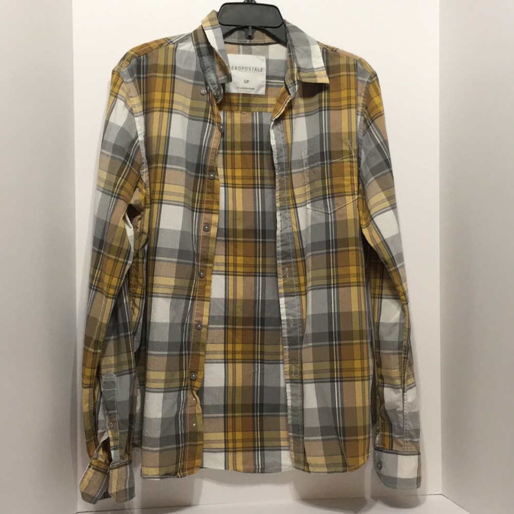 Aeropostale Casual Button Down!